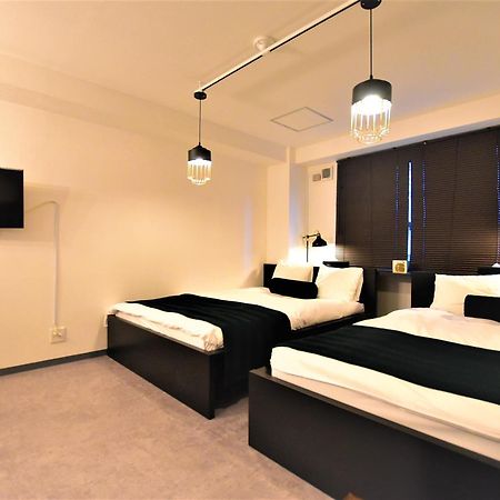 Appartamento Kuromon28-Near Kuromon Market,Nihonbashi Station Osaka Esterno foto