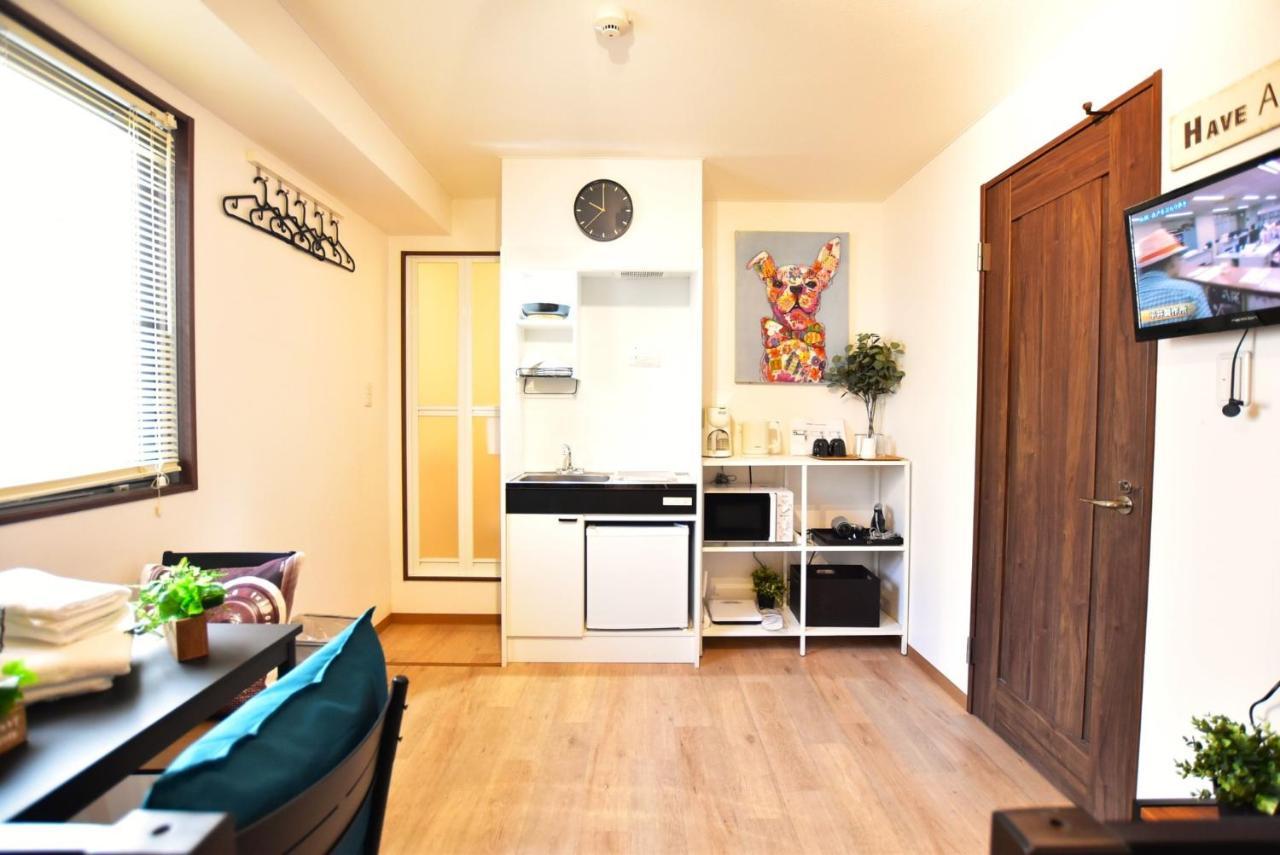 Appartamento Kuromon28-Near Kuromon Market,Nihonbashi Station Osaka Esterno foto