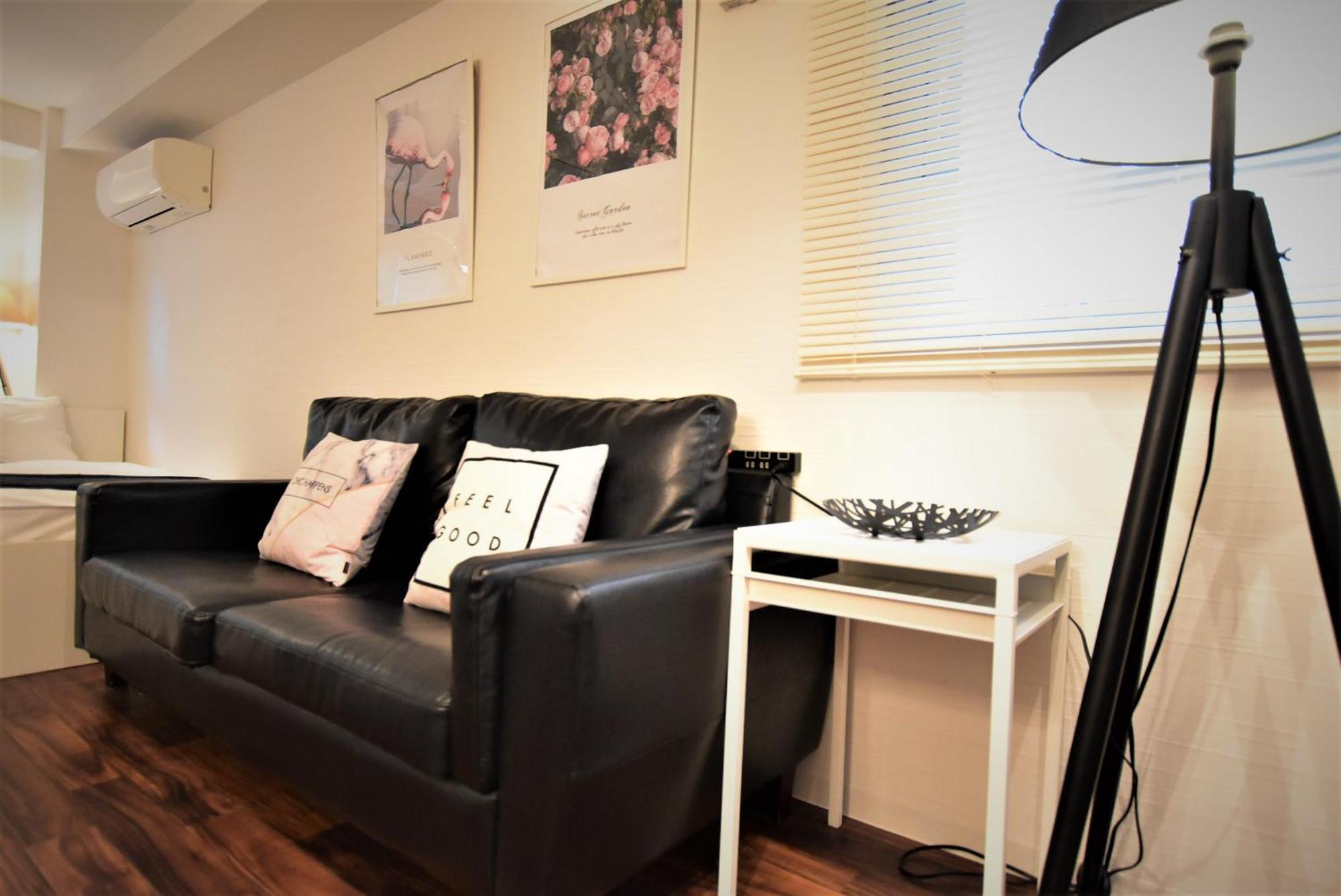 Appartamento Kuromon28-Near Kuromon Market,Nihonbashi Station Osaka Esterno foto
