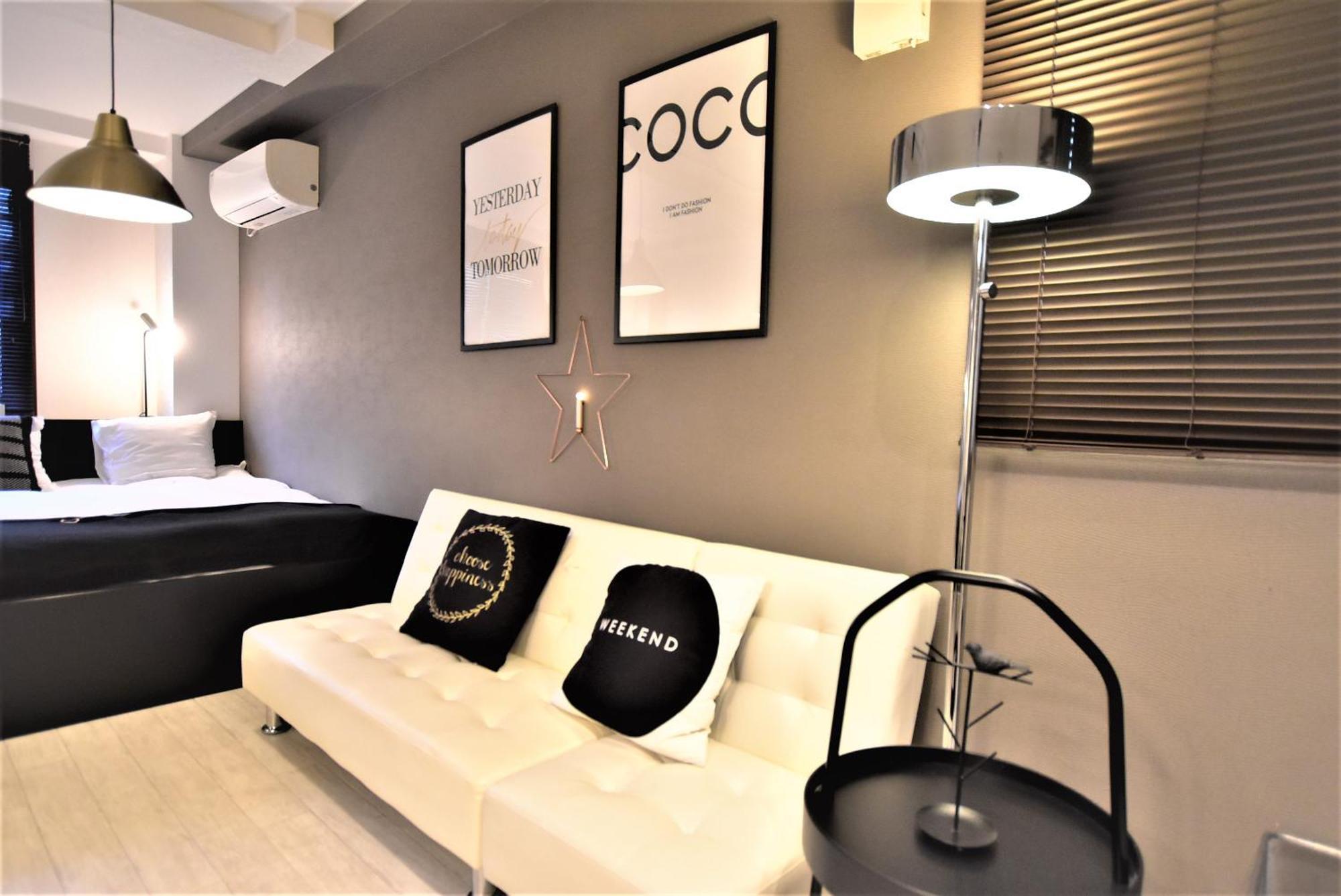 Appartamento Kuromon28-Near Kuromon Market,Nihonbashi Station Osaka Esterno foto